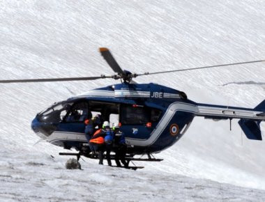 Χιονοστιβάδα στις Γαλλικές Άλπεις - Δεν υπάρχουν θύματα (φωτό) (upd 3)